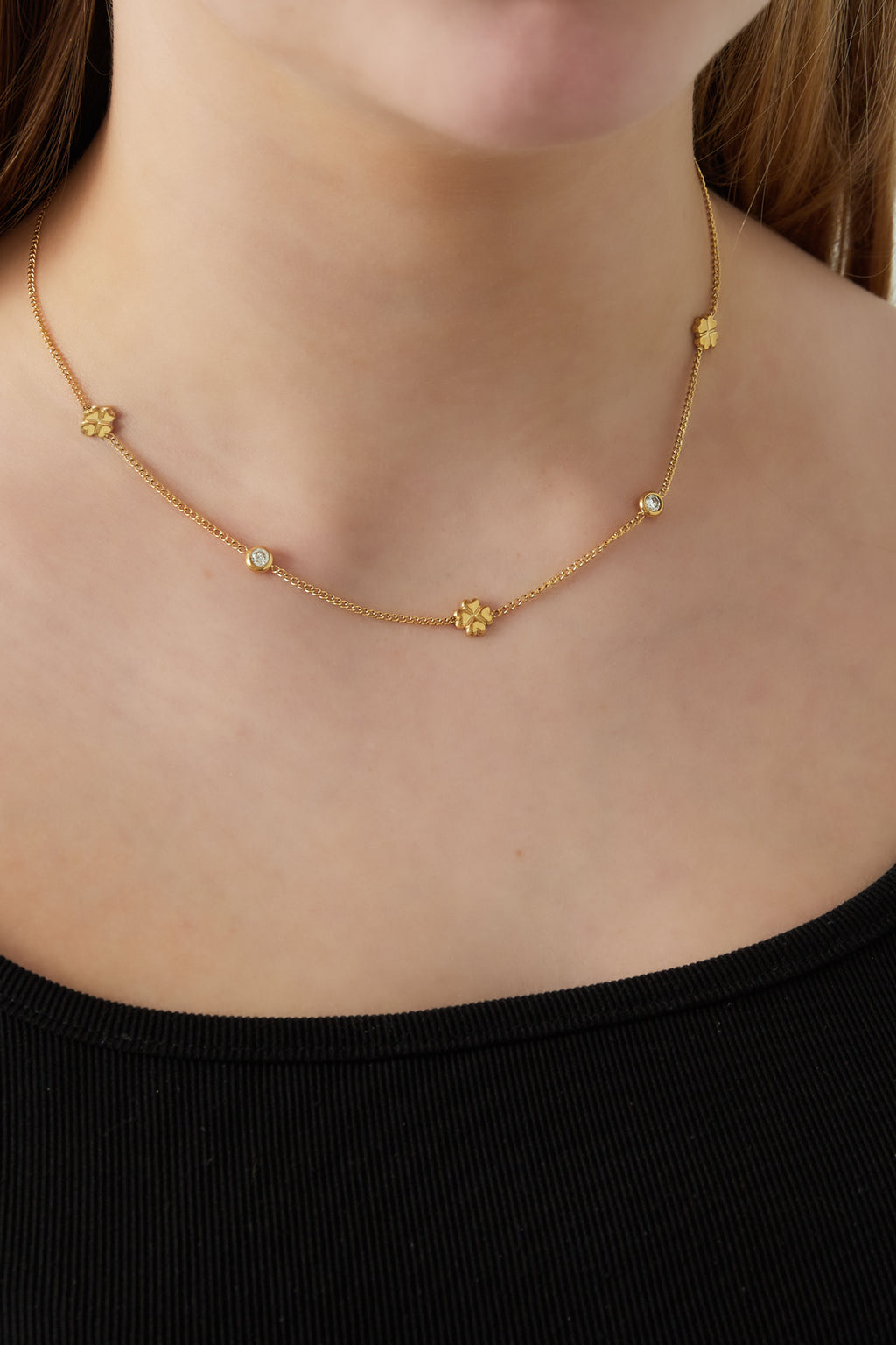 gleaming luck necklace
