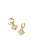 Earrings with elegant clover and stone