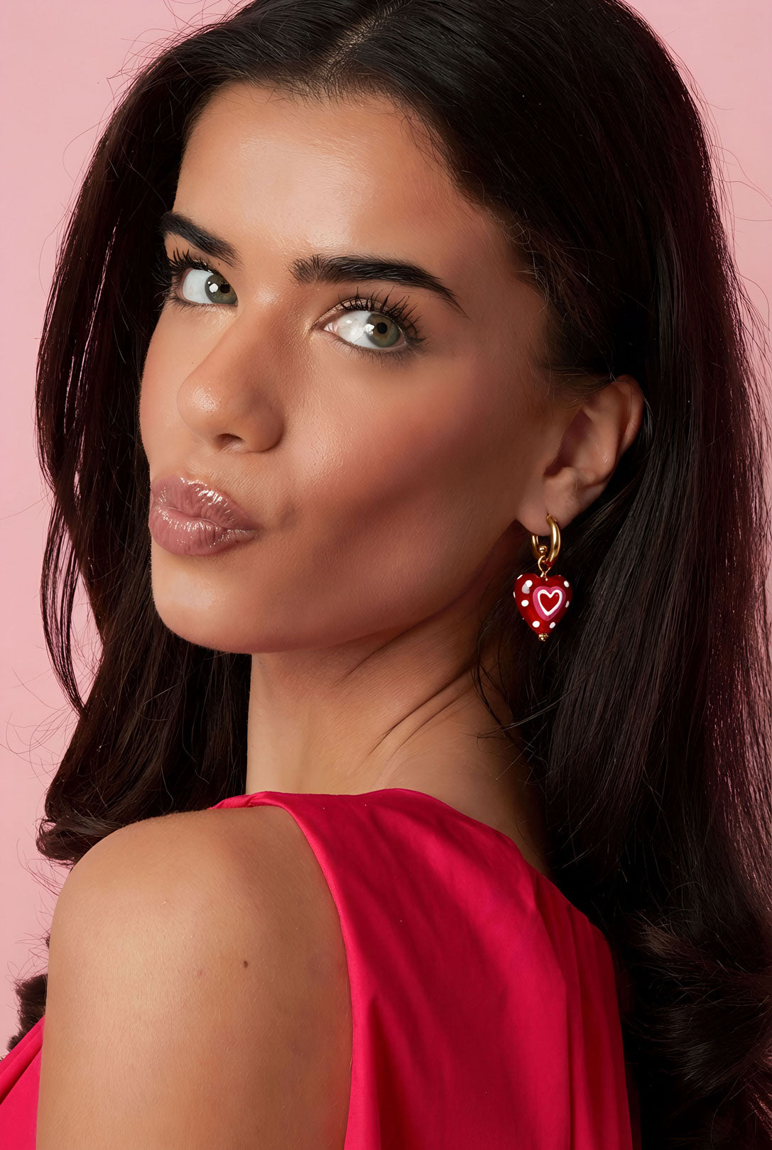 Earrings with pendant decorated heart